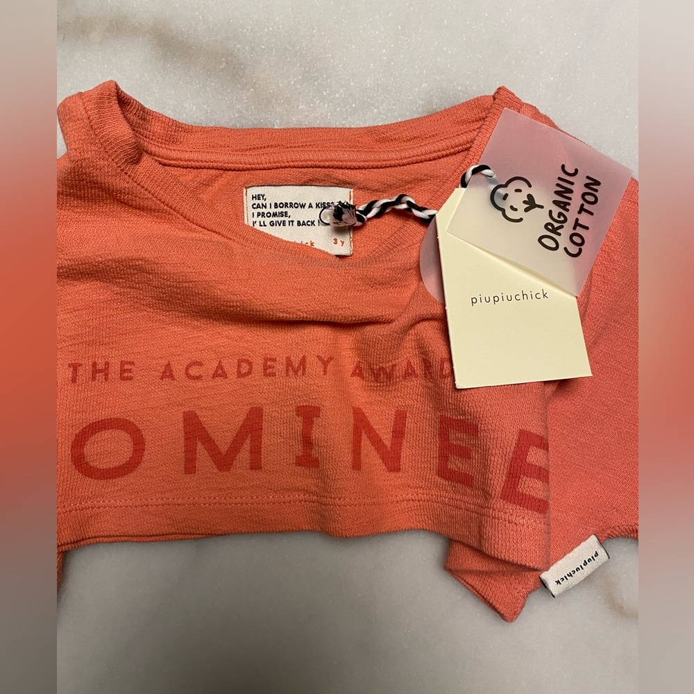 Piupiuchick crop / short “nominee” top, 3 years. NWT